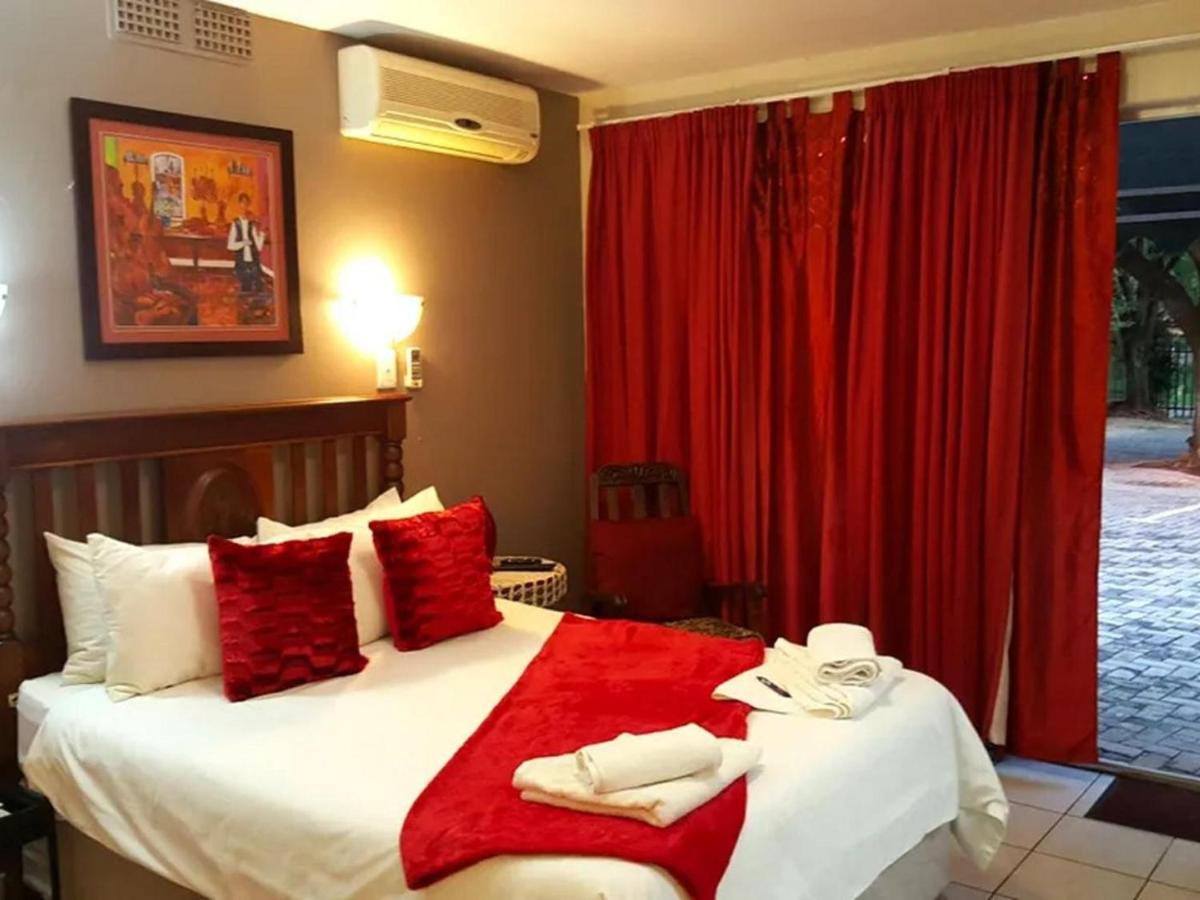 Gemstone Guest House Klerksdorp Exterior foto