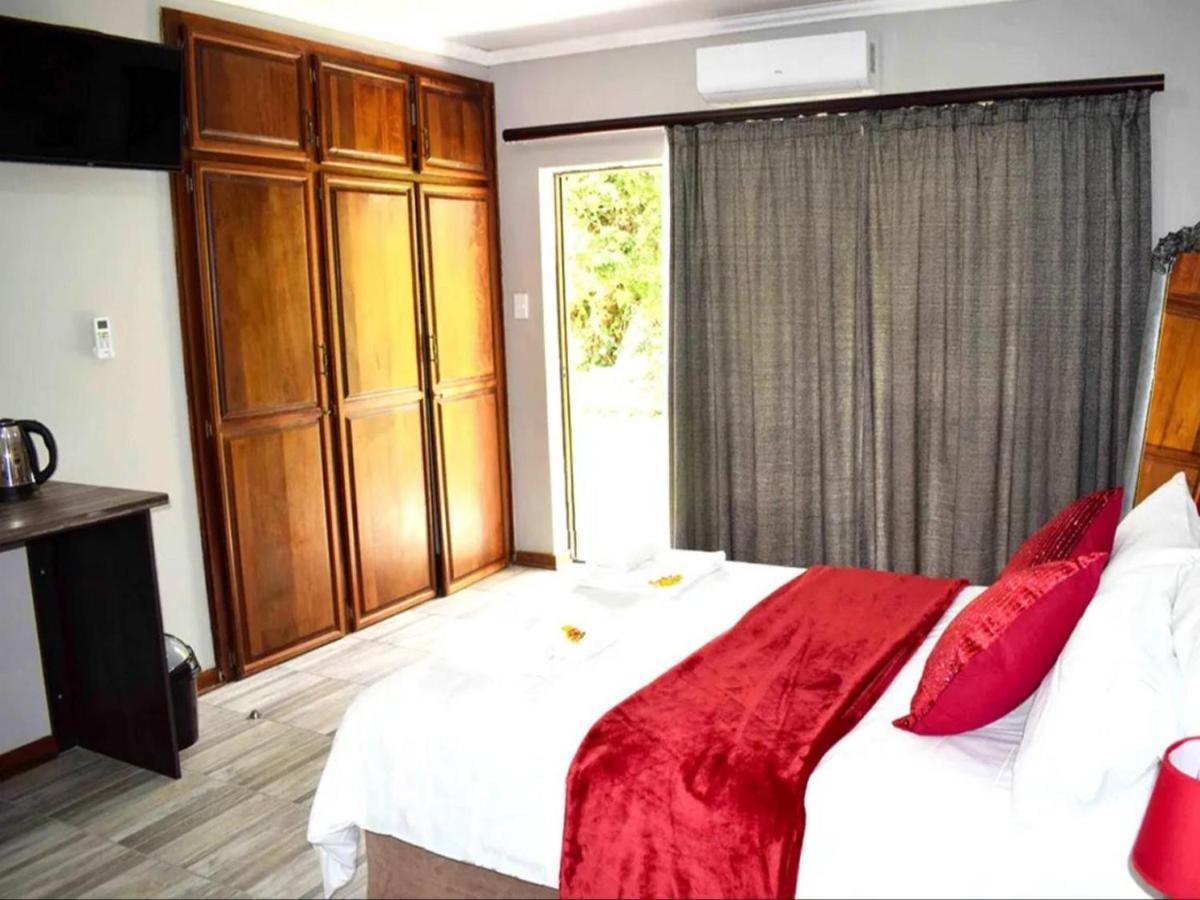 Gemstone Guest House Klerksdorp Exterior foto