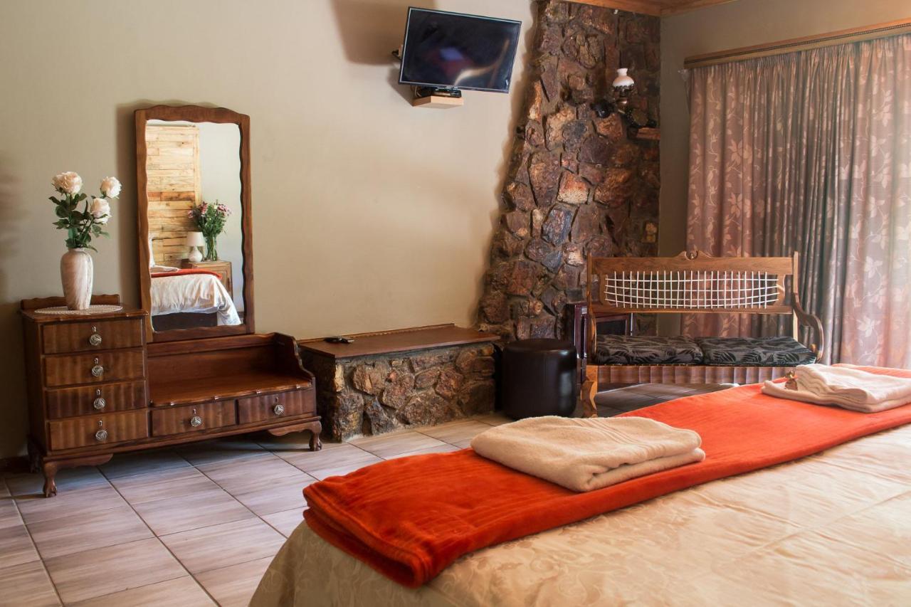 Gemstone Guest House Klerksdorp Exterior foto