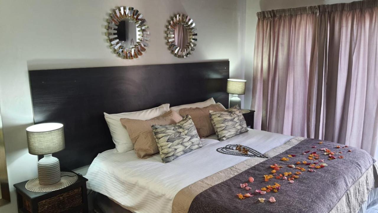 Gemstone Guest House Klerksdorp Exterior foto