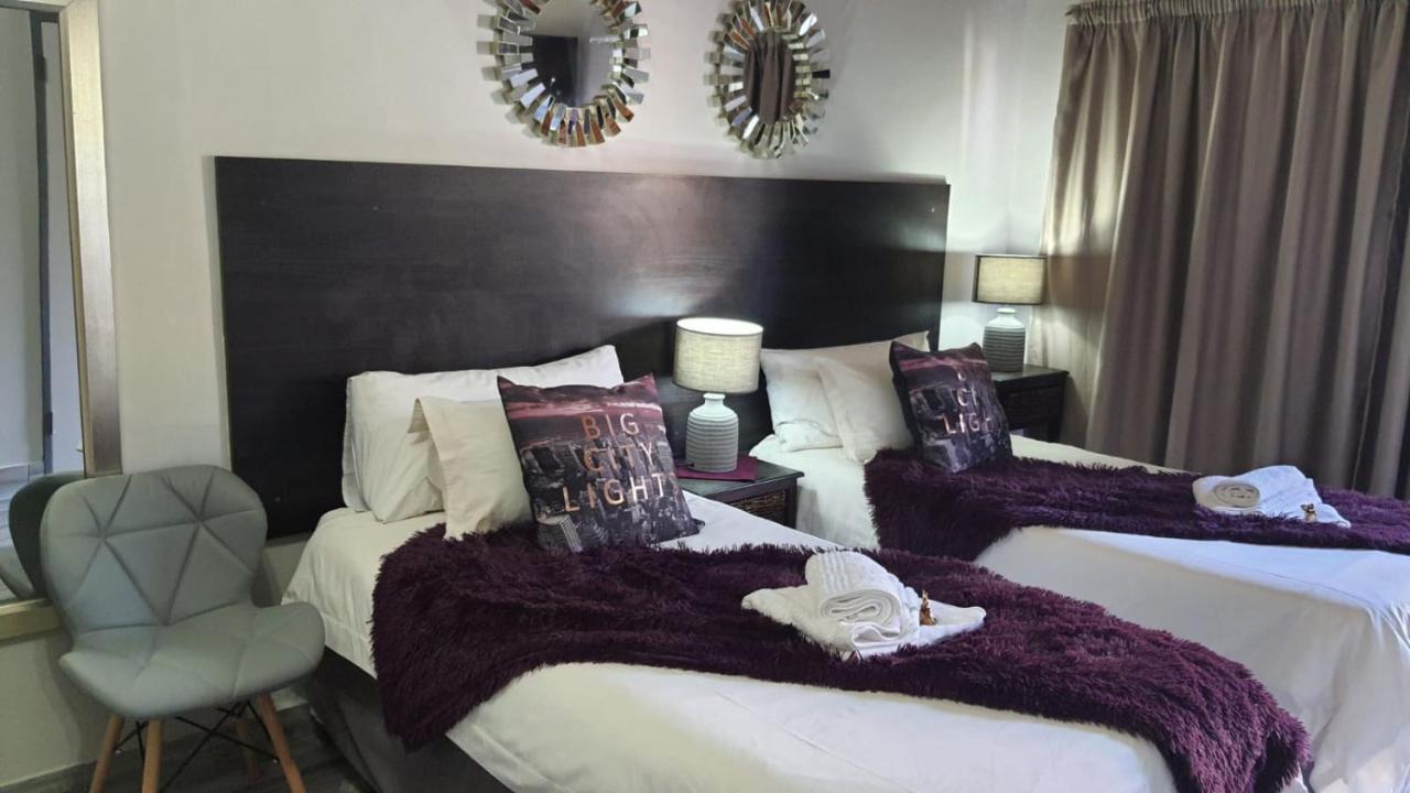 Gemstone Guest House Klerksdorp Exterior foto